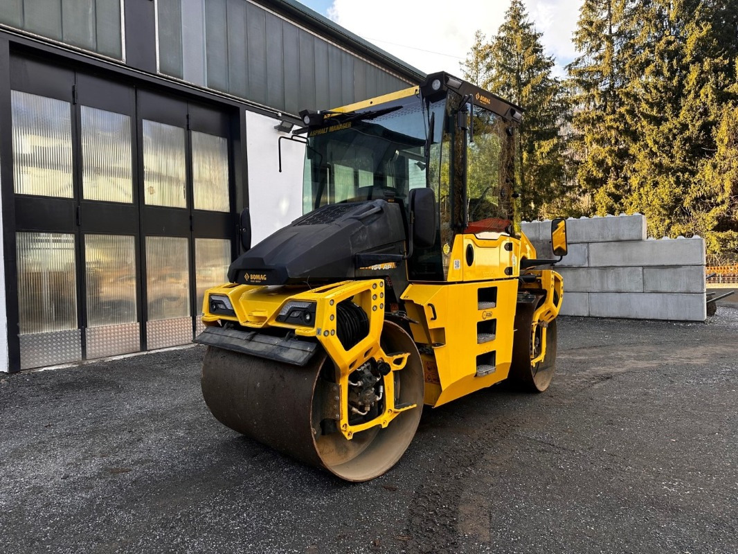 BOMAG DE BW 154 AP-5 AM - Дорожній каток: фото 1 BOMAG DE BW 154 AP-5 AM - Дорожній каток: фото 1