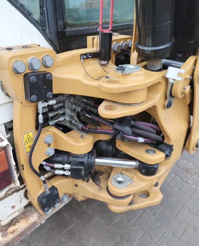 CAT Caterpillar 428E - Екскаватор-навантажувач: фото 5 CAT Caterpillar 428E - Екскаватор-навантажувач: фото 5