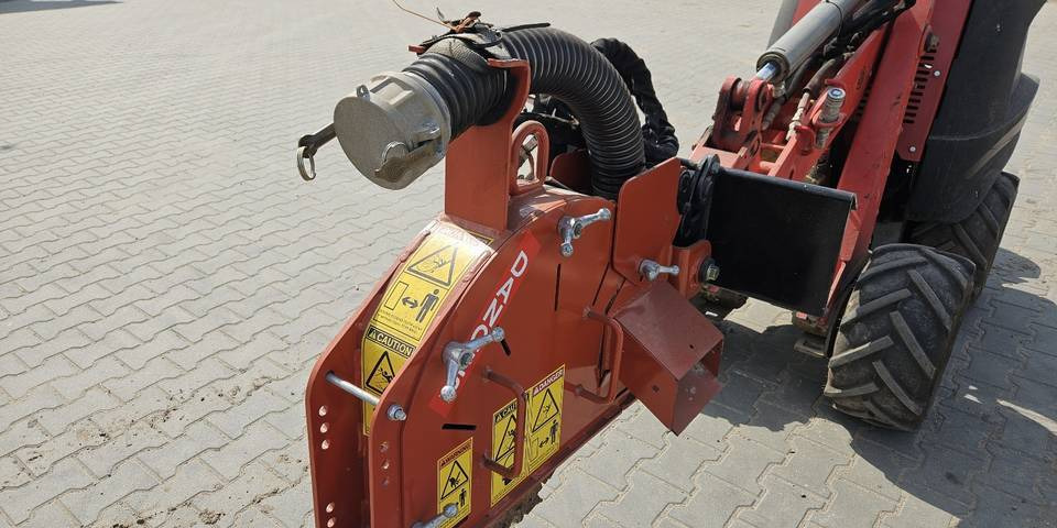 Ditch Witch MicroTrench MT6 piła pod światłowód do cięcia asfaltu/betonu - Обладнання для бетонних робіт: фото 4 Ditch Witch MicroTrench MT6 piła pod światłowód do cięcia asfaltu/betonu - Обладнання для бетонних робіт: фото 4
