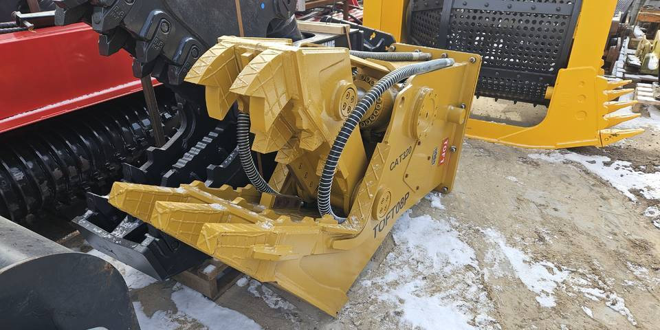 Szczęka krusząca do koparki Cat 320 TOFT 08P nowa nożyce wyburzeniowe - Гідроножиці: фото 2 Szczęka krusząca do koparki Cat 320 TOFT 08P nowa nożyce wyburzeniowe - Гідроножиці: фото 2