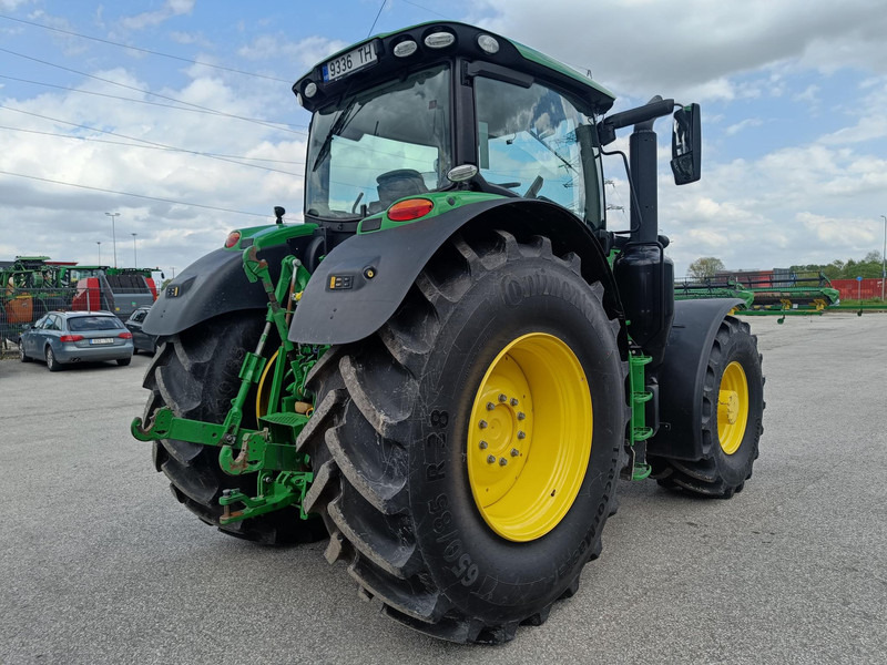 John Deere 6215R - Трактор: фото 3 John Deere 6215R - Трактор: фото 3