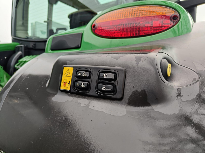 Трактор John Deere 6R 185: фото 12 Трактор John Deere 6R 185: фото 12