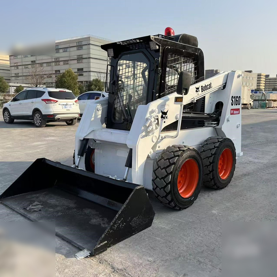 BOBCAT S160 - Міні-навантажувач: фото 3 BOBCAT S160 - Міні-навантажувач: фото 3