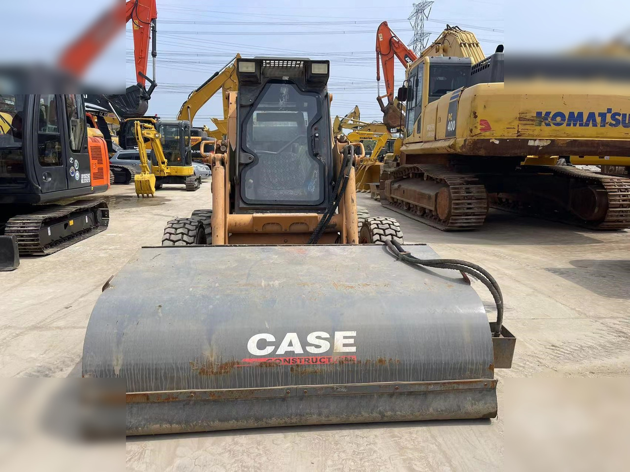 CASE 85XT - Міні-навантажувач: фото 4 CASE 85XT - Міні-навантажувач: фото 4