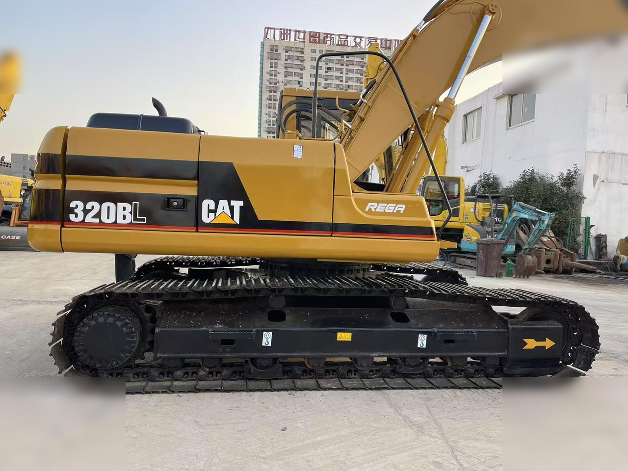 CATERPILLAR 320BL - Гусеничний екскаватор: фото 5 CATERPILLAR 320BL - Гусеничний екскаватор: фото 5
