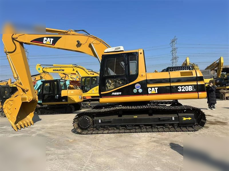 CATERPILLAR 320BL - Гусеничний екскаватор: фото 1 CATERPILLAR 320BL - Гусеничний екскаватор: фото 1