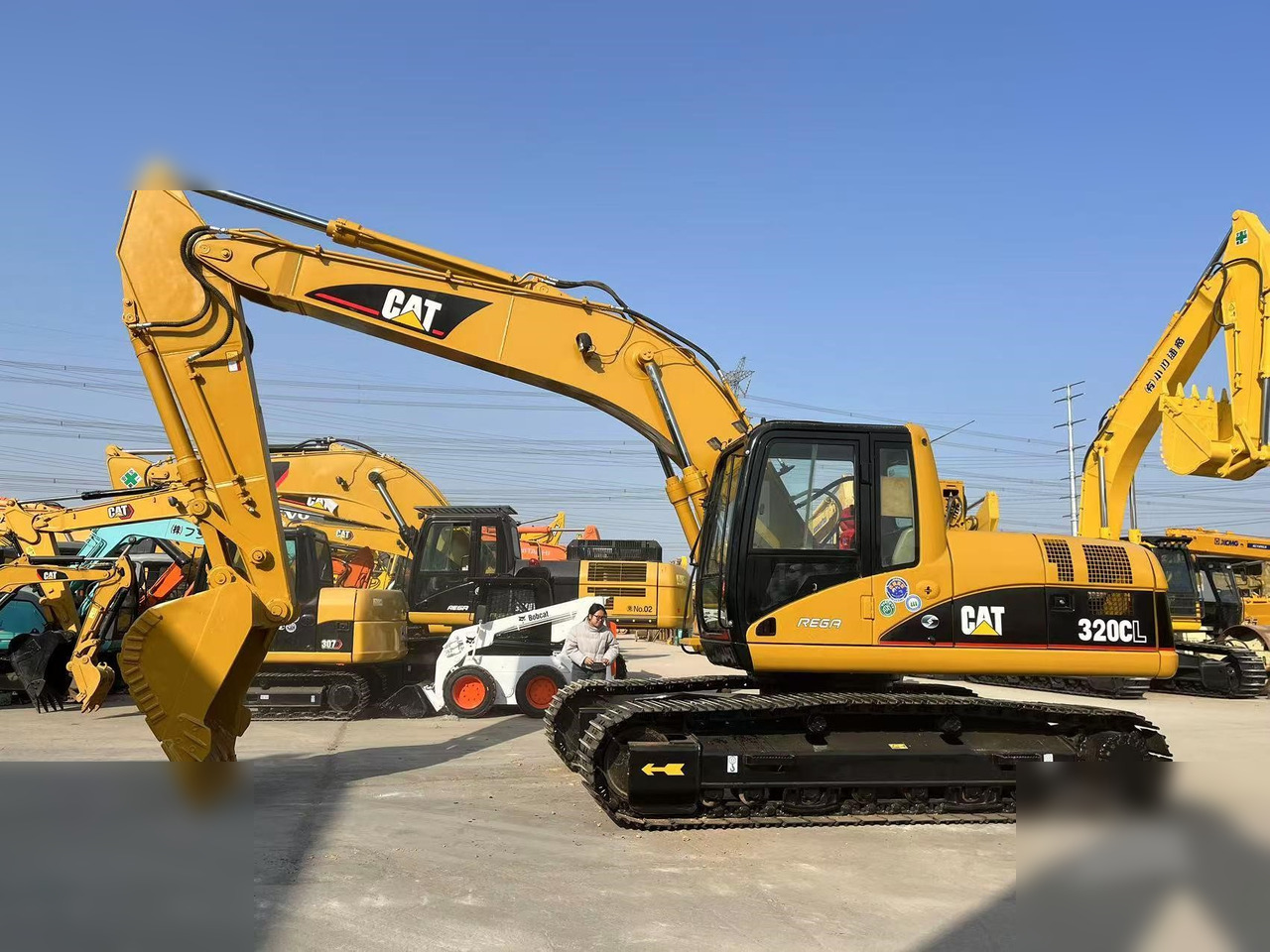 CATERPILLAR 320CL - Гусеничний екскаватор: фото 1 CATERPILLAR 320CL - Гусеничний екскаватор: фото 1