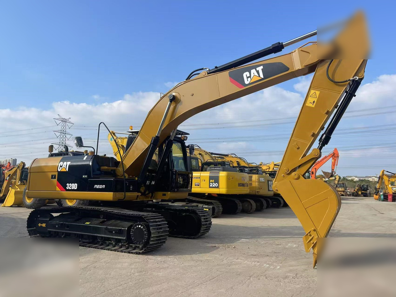 CATERPILLAR 320D - Гусеничний екскаватор: фото 4 CATERPILLAR 320D - Гусеничний екскаватор: фото 4