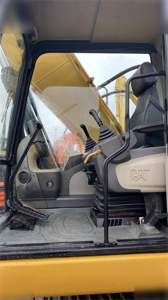 CATERPILLAR 320D - Гусеничний екскаватор: фото 4 CATERPILLAR 320D - Гусеничний екскаватор: фото 4