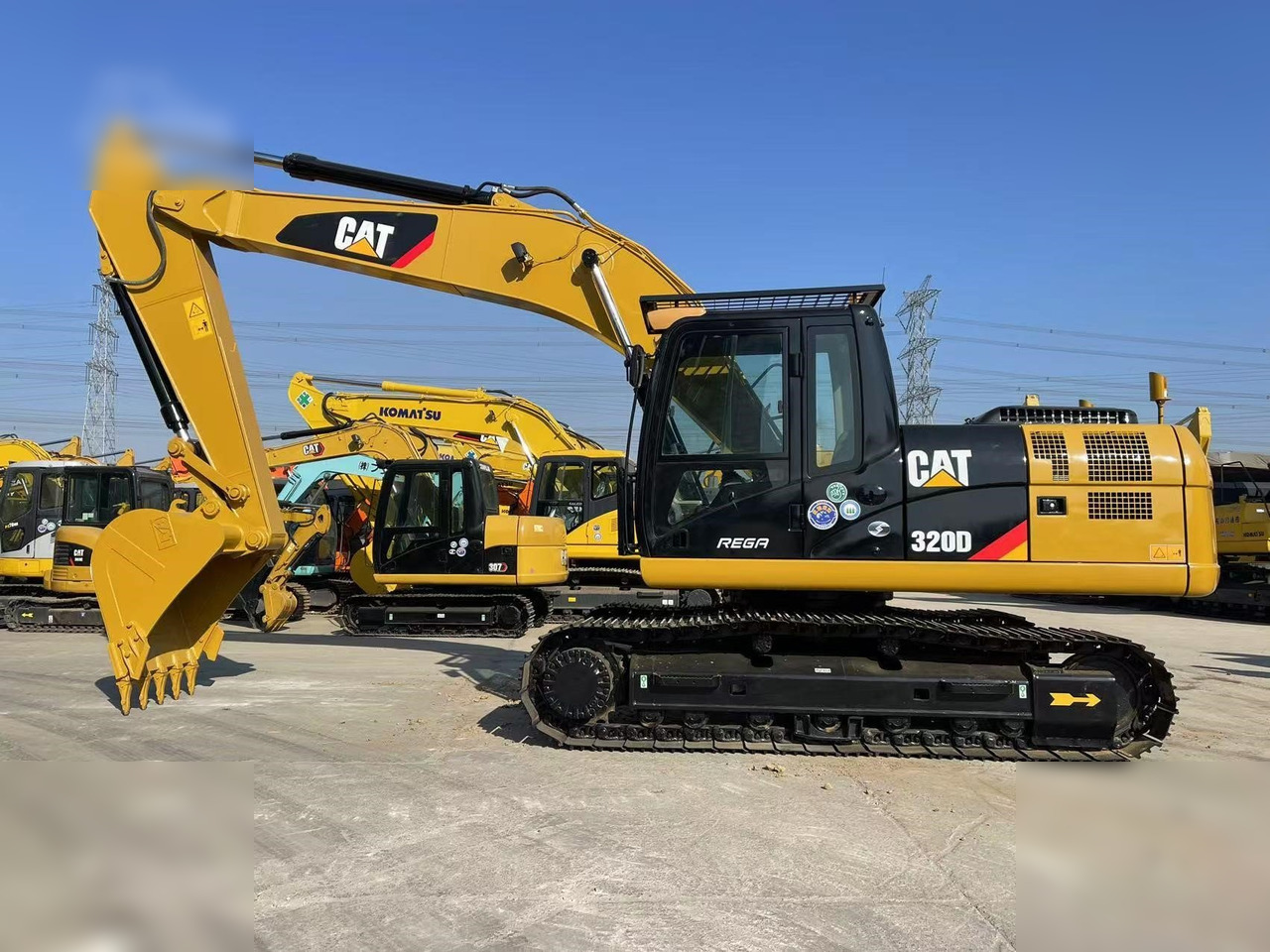 CATERPILLAR 320D - Гусеничний екскаватор: фото 1 CATERPILLAR 320D - Гусеничний екскаватор: фото 1