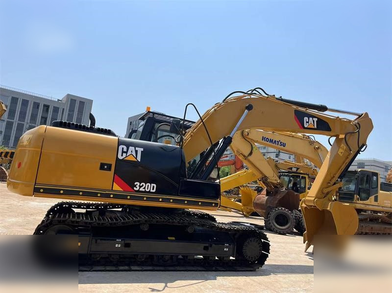 CATERPILLAR 320D - Гусеничний екскаватор: фото 2 CATERPILLAR 320D - Гусеничний екскаватор: фото 2