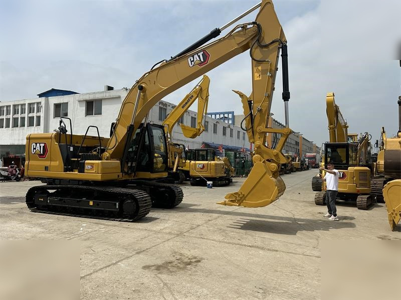 CATERPILLAR 320GC - Гусеничний екскаватор: фото 2 CATERPILLAR 320GC - Гусеничний екскаватор: фото 2