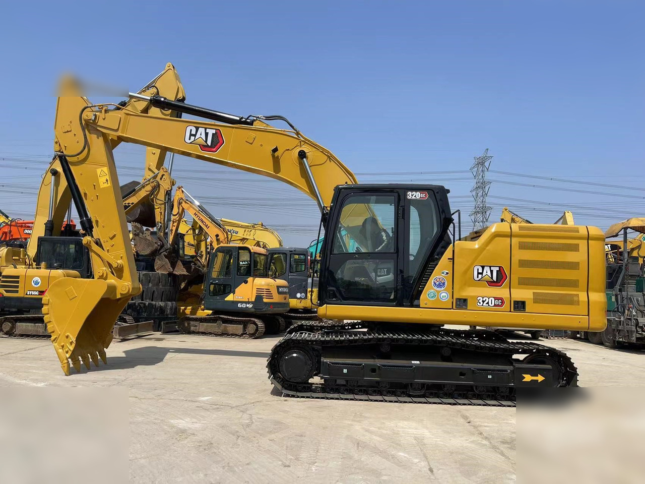 CATERPILLAR 320GC - Гусеничний екскаватор: фото 1 CATERPILLAR 320GC - Гусеничний екскаватор: фото 1