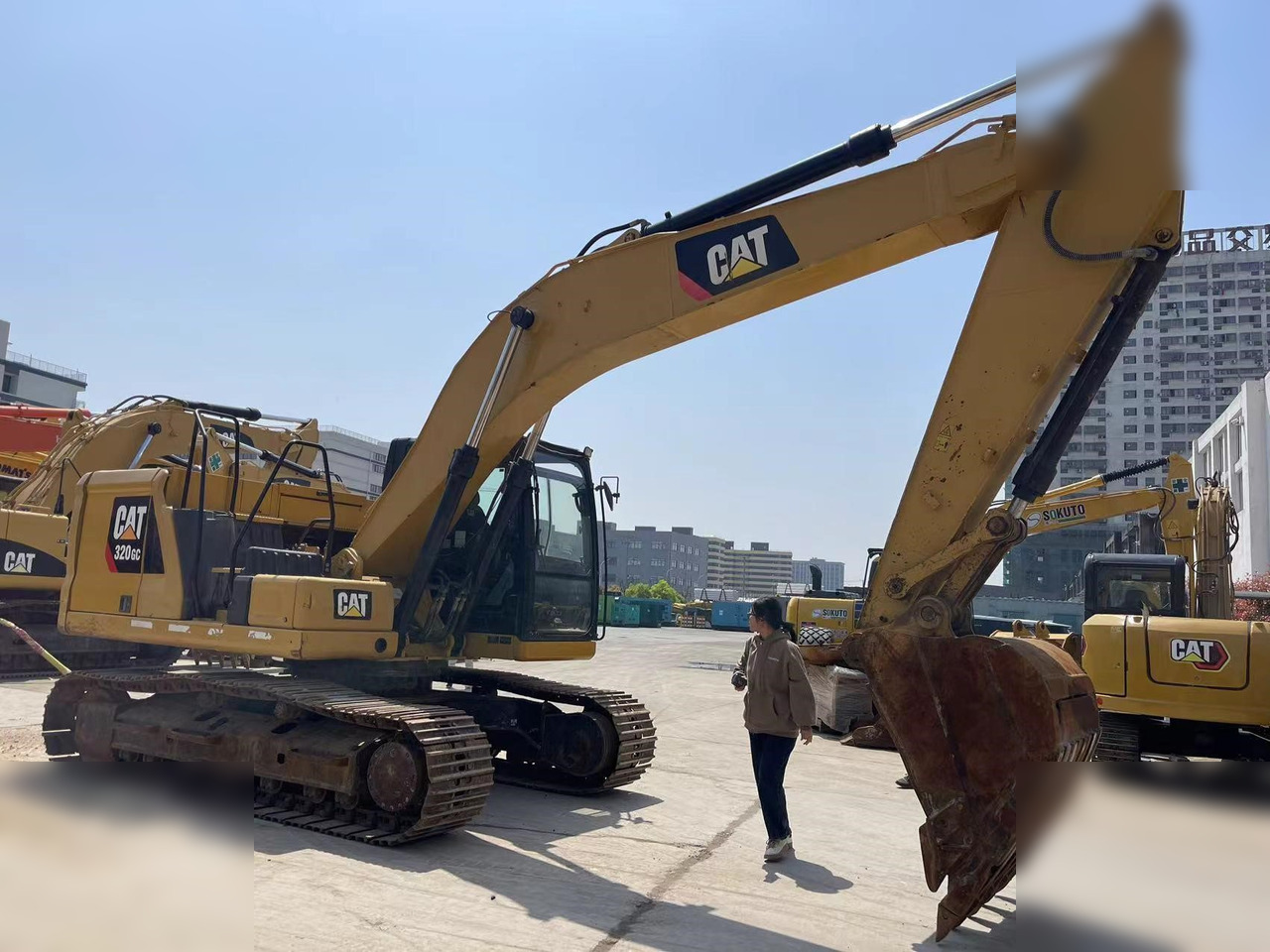 CATERPILLAR 320GC - Гусеничний екскаватор: фото 3 CATERPILLAR 320GC - Гусеничний екскаватор: фото 3