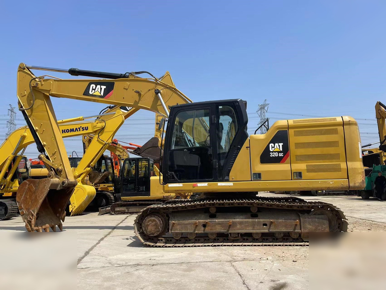 CATERPILLAR 320GC - Гусеничний екскаватор: фото 1 CATERPILLAR 320GC - Гусеничний екскаватор: фото 1