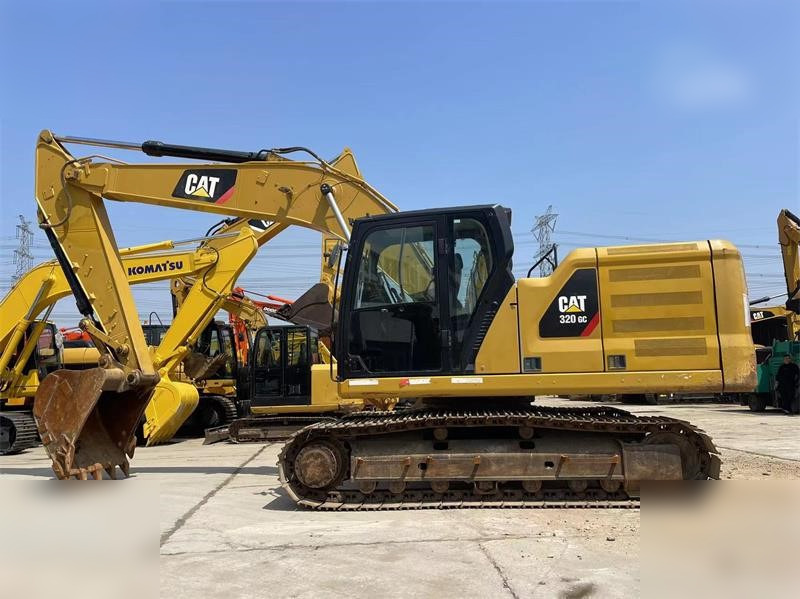 CATERPILLAR 320GC - Гусеничний екскаватор: фото 1 CATERPILLAR 320GC - Гусеничний екскаватор: фото 1