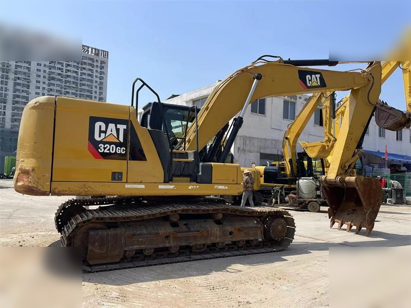 CATERPILLAR 320GC - Гусеничний екскаватор: фото 2 CATERPILLAR 320GC - Гусеничний екскаватор: фото 2