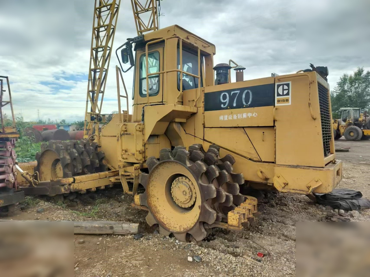 CATERPILLAR 815B - Дорожній каток: фото 2 CATERPILLAR 815B - Дорожній каток: фото 2