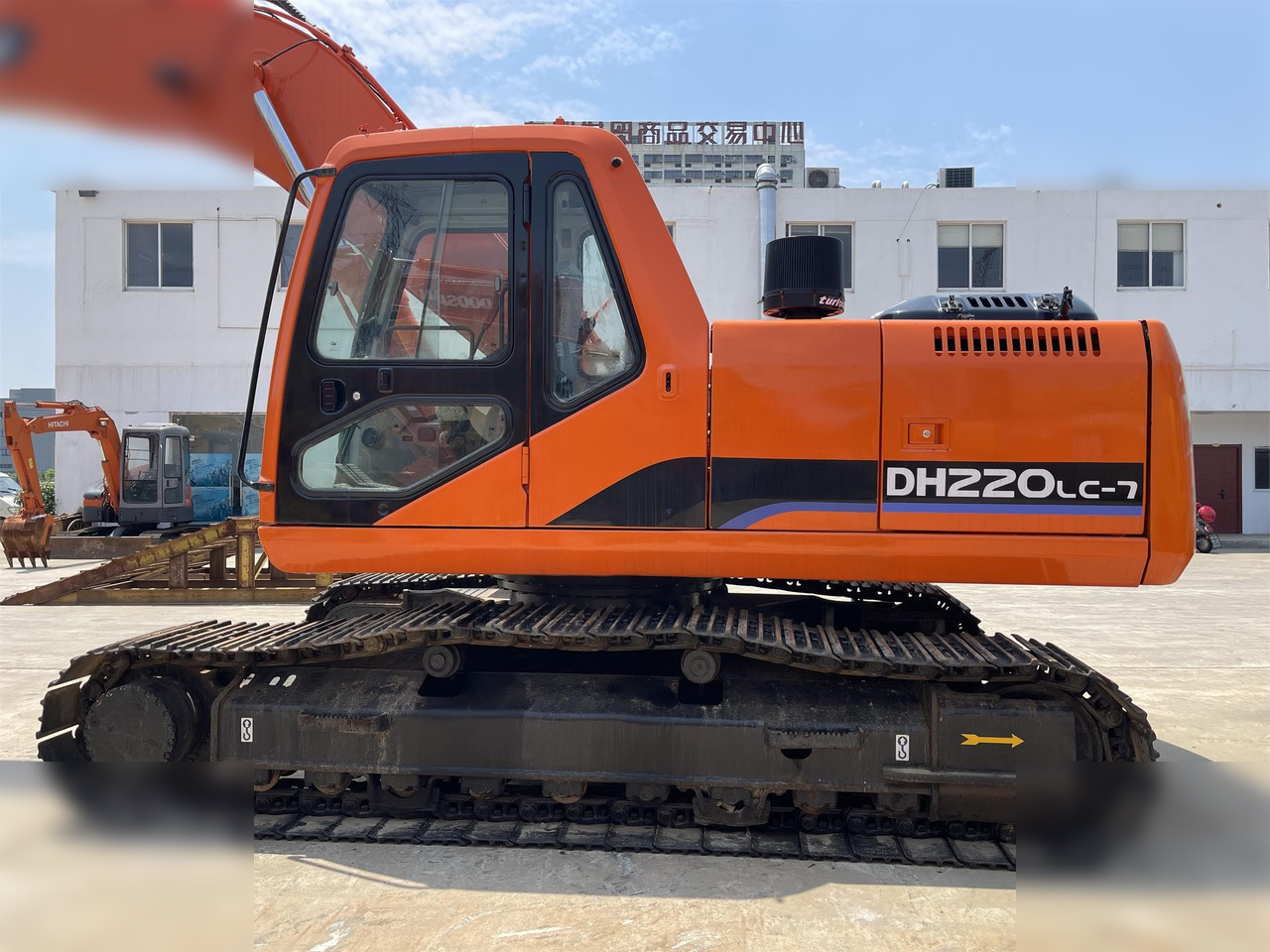 DOOSAN DH220 LC-7 - Гусеничний екскаватор: фото 2 DOOSAN DH220 LC-7 - Гусеничний екскаватор: фото 2