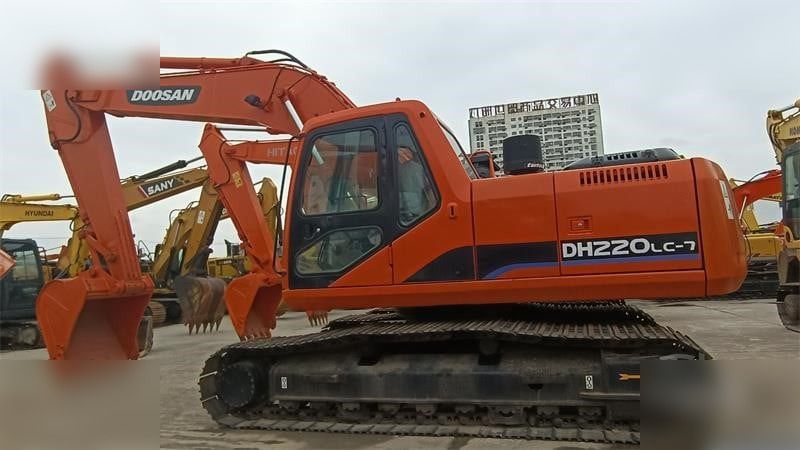 DOOSAN DH220 LC-7 - Гусеничний екскаватор: фото 1 DOOSAN DH220 LC-7 - Гусеничний екскаватор: фото 1