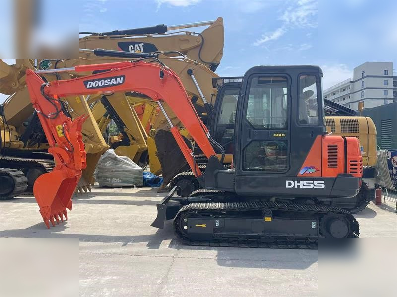 DOOSAN DH55-V - Міні-екскаватор: фото 1 DOOSAN DH55-V - Міні-екскаватор: фото 1