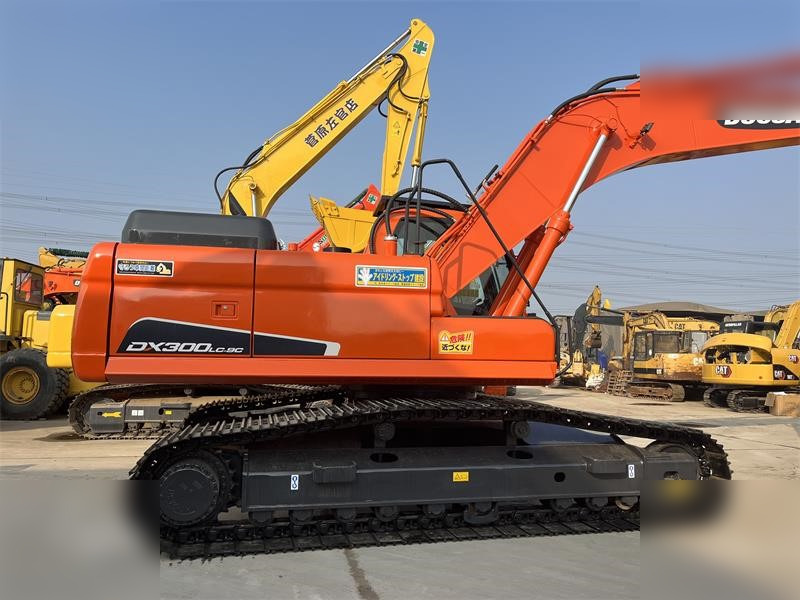 DOOSAN DX300 LC-9C - Гусеничний екскаватор: фото 4 DOOSAN DX300 LC-9C - Гусеничний екскаватор: фото 4