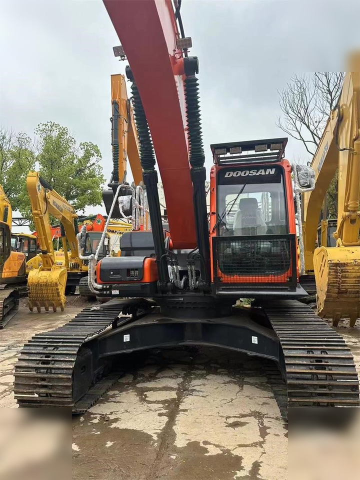 DOOSAN DX300 LC-9C - Гусеничний екскаватор: фото 3 DOOSAN DX300 LC-9C - Гусеничний екскаватор: фото 3