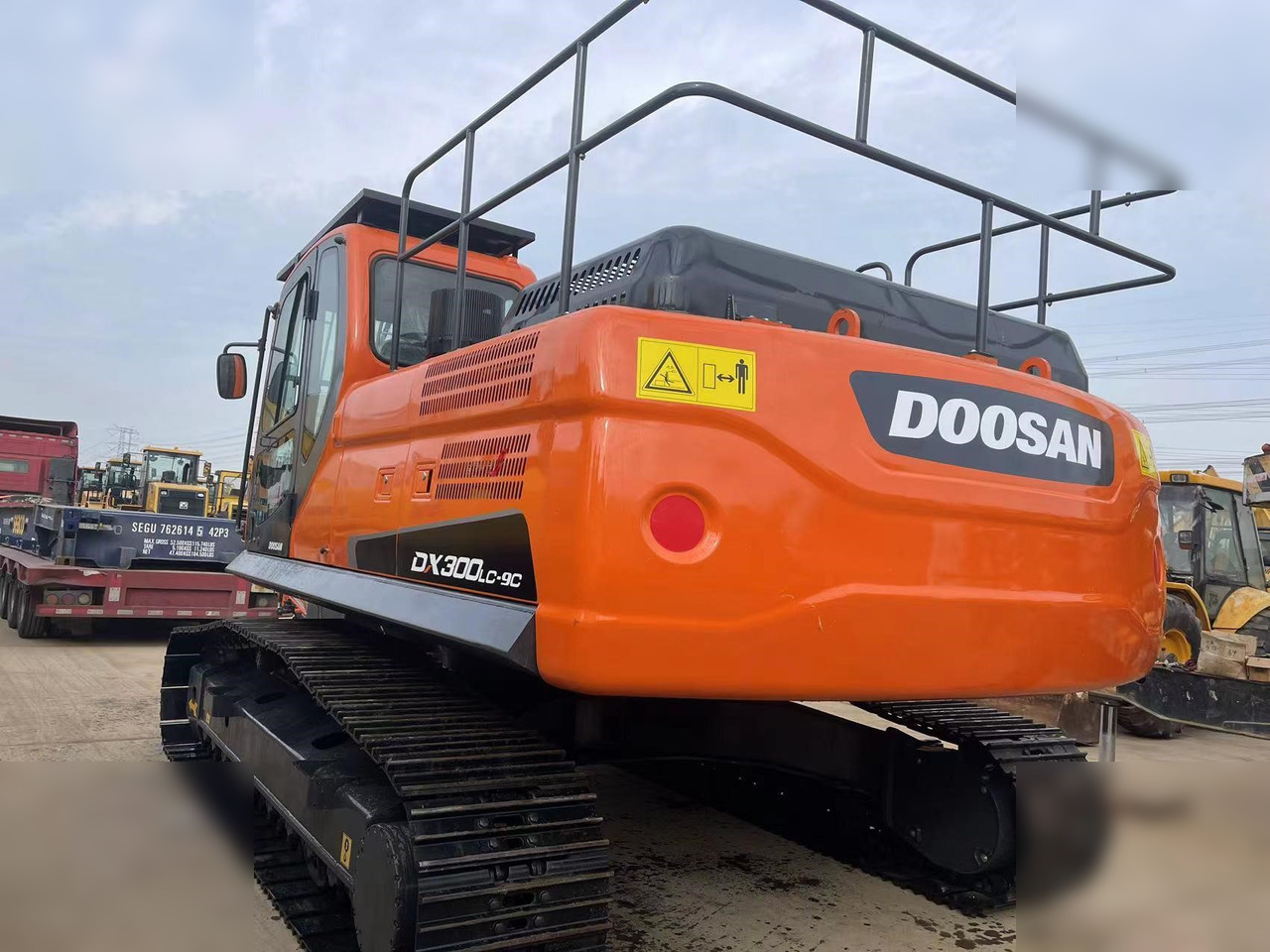 DOOSAN DX300 LCA - Гусеничний екскаватор: фото 4 DOOSAN DX300 LCA - Гусеничний екскаватор: фото 4