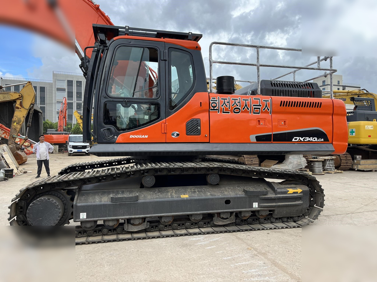DOOSAN DX340 LCA - Гусеничний екскаватор: фото 5 DOOSAN DX340 LCA - Гусеничний екскаватор: фото 5