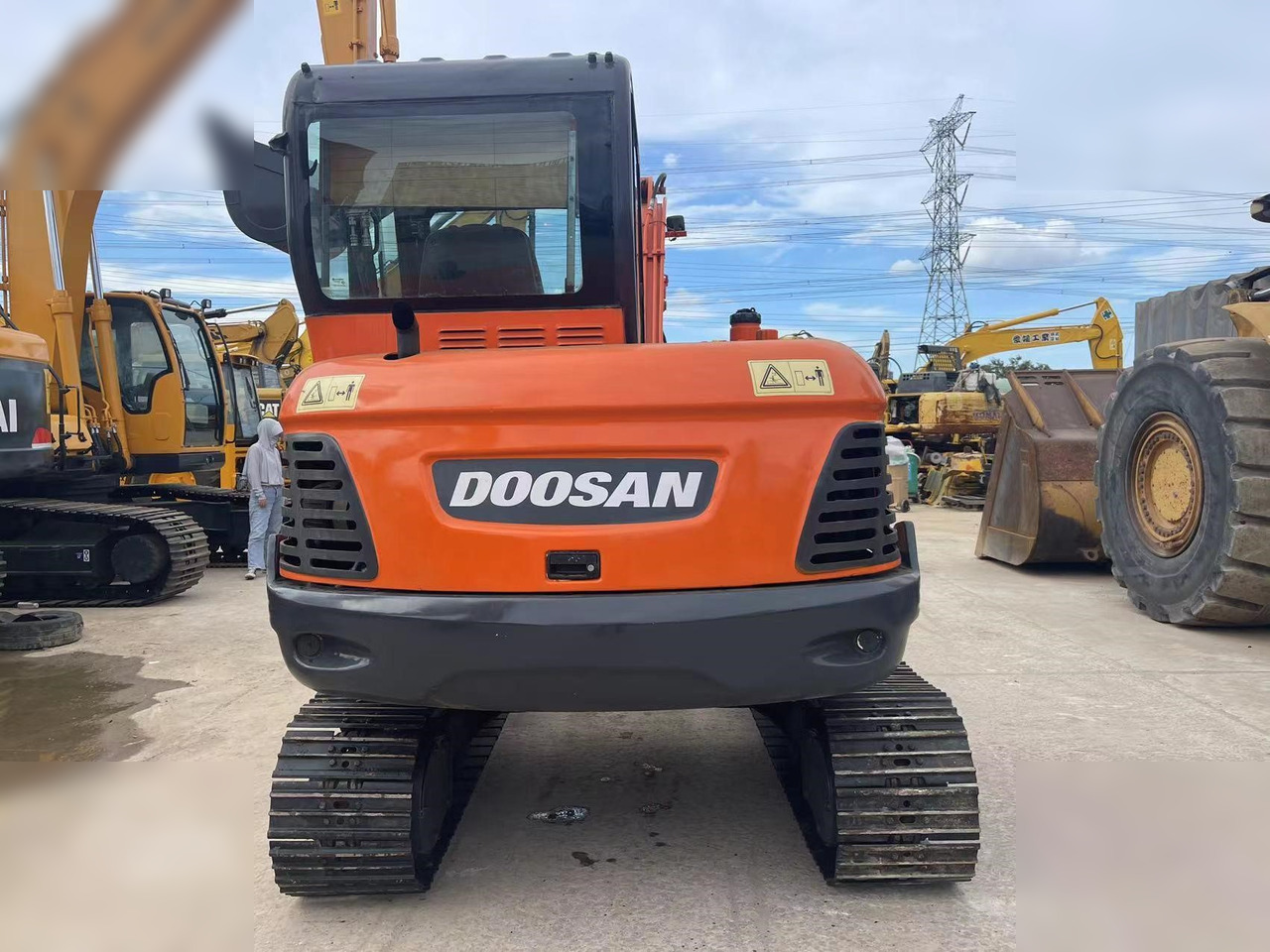 DOOSAN DX60-9C - Гусеничний екскаватор: фото 4 DOOSAN DX60-9C - Гусеничний екскаватор: фото 4