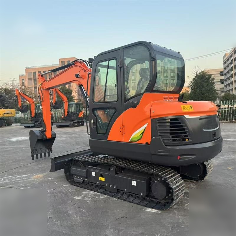DOOSAN DX60E-10N - Гусеничний екскаватор: фото 1 DOOSAN DX60E-10N - Гусеничний екскаватор: фото 1