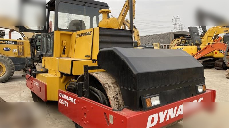 DYNAPAC CC421 - Дорожній каток: фото 2 DYNAPAC CC421 - Дорожній каток: фото 2