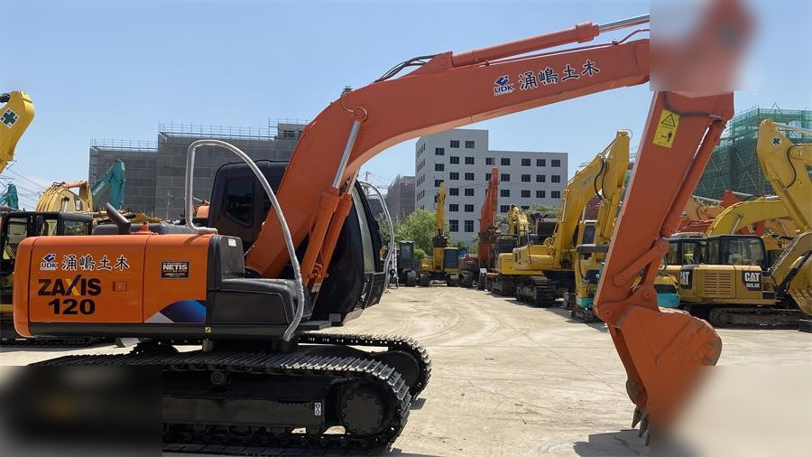 HITACHI ZX120 - Гусеничний екскаватор: фото 2 HITACHI ZX120 - Гусеничний екскаватор: фото 2