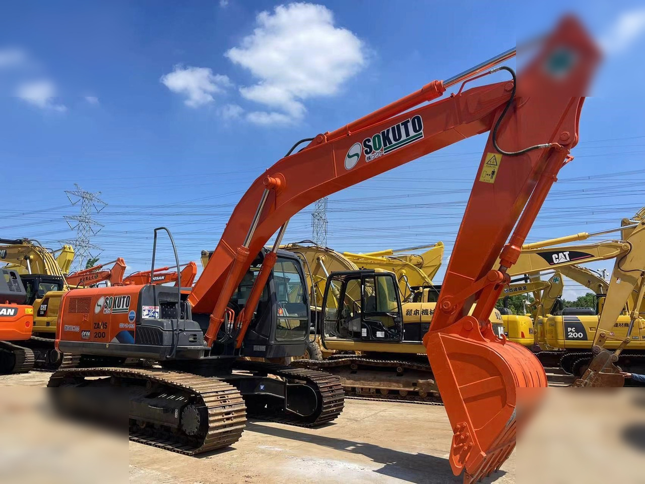 HITACHI ZX200-3G - Гусеничний екскаватор: фото 4 HITACHI ZX200-3G - Гусеничний екскаватор: фото 4