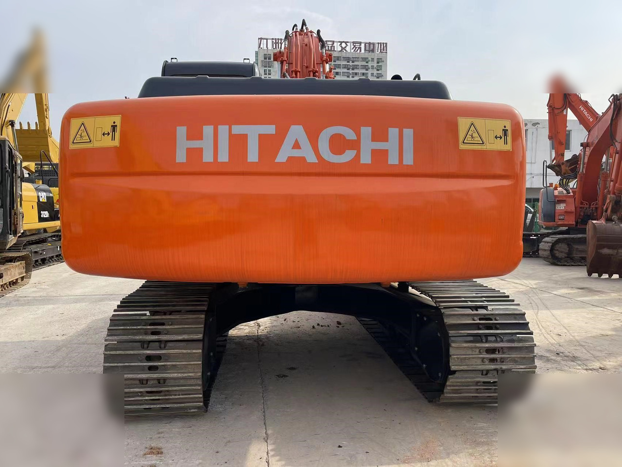 HITACHI ZX200 - Гусеничний екскаватор: фото 3 HITACHI ZX200 - Гусеничний екскаватор: фото 3