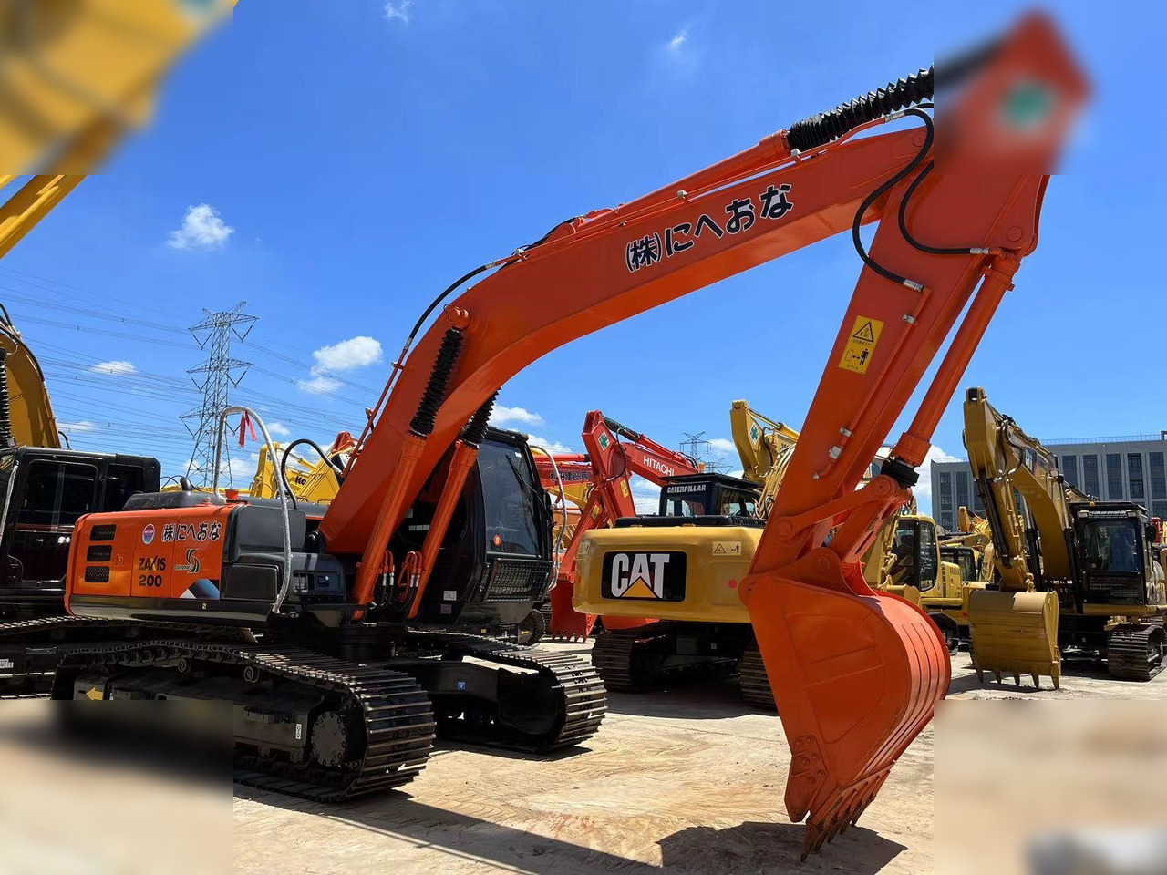 HITACHI ZX200 - Гусеничний екскаватор: фото 1 HITACHI ZX200 - Гусеничний екскаватор: фото 1