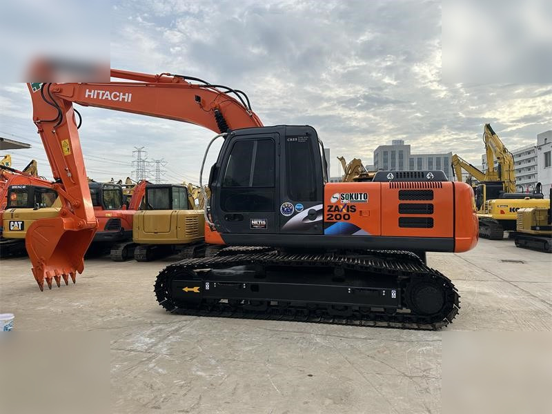 HITACHI ZX200 LC - Гусеничний екскаватор: фото 1 HITACHI ZX200 LC - Гусеничний екскаватор: фото 1