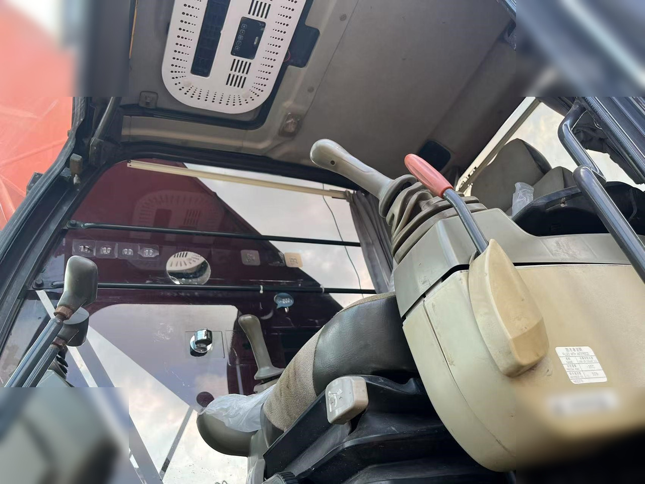 HITACHI ZX350H-5G - Гусеничний екскаватор: фото 5 HITACHI ZX350H-5G - Гусеничний екскаватор: фото 5