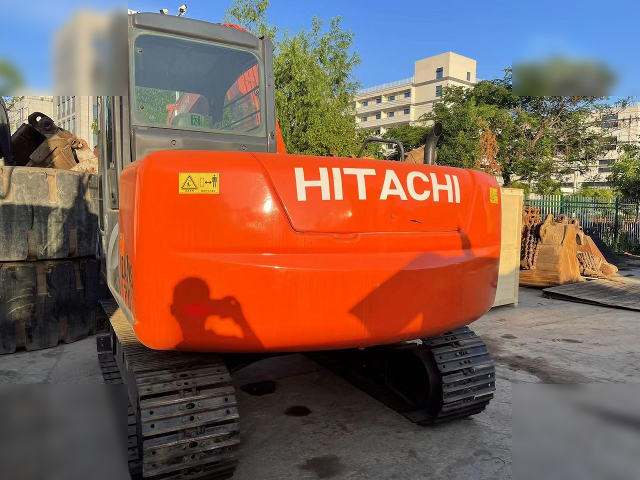 HITACHI ZX70 - Гусеничний екскаватор: фото 2 HITACHI ZX70 - Гусеничний екскаватор: фото 2