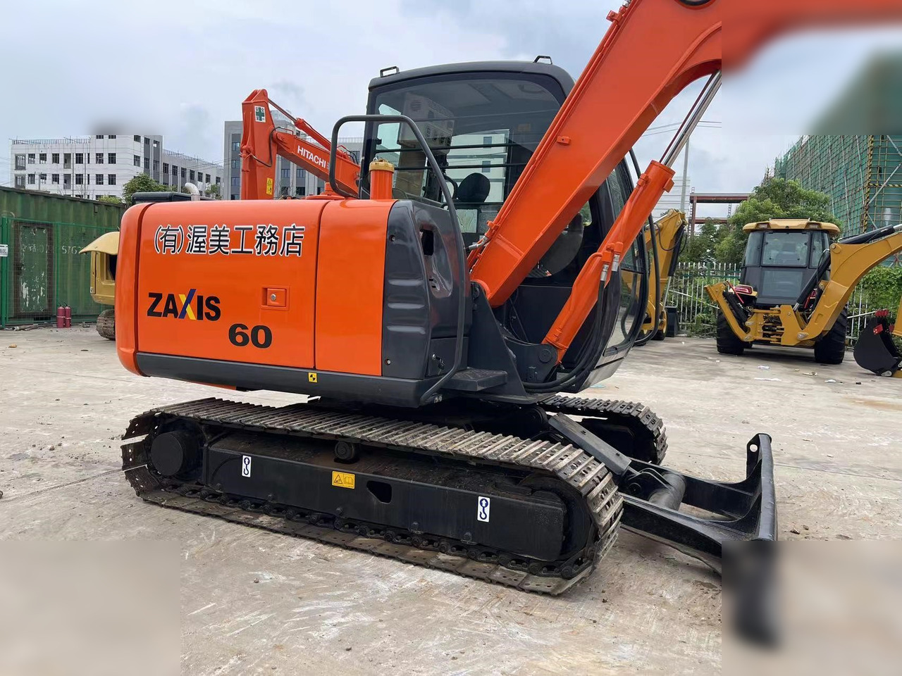 HITACHI ZX70 - Гусеничний екскаватор: фото 2 HITACHI ZX70 - Гусеничний екскаватор: фото 2