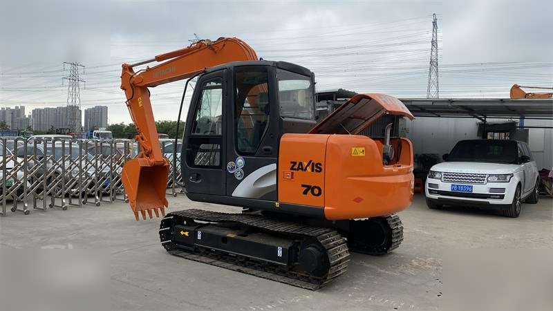 HITACHI ZX70 - Гусеничний екскаватор: фото 4 HITACHI ZX70 - Гусеничний екскаватор: фото 4