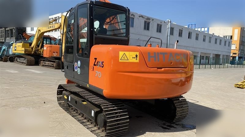 HITACHI ZX70 - Гусеничний екскаватор: фото 2 HITACHI ZX70 - Гусеничний екскаватор: фото 2