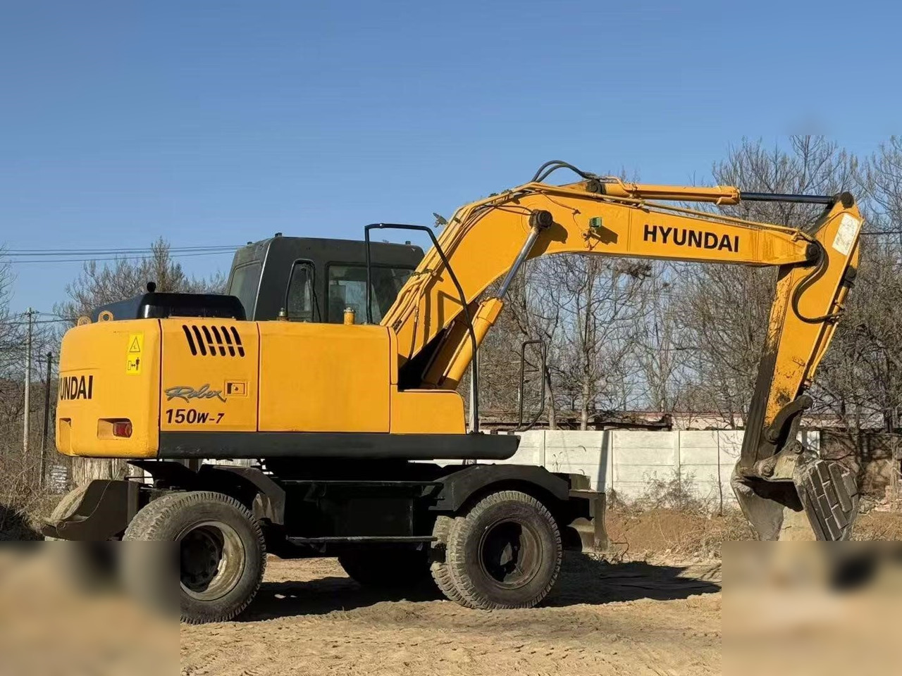 HYUNDAI ROBEX 150W-7A - Колісний екскаватор: фото 2 HYUNDAI ROBEX 150W-7A - Колісний екскаватор: фото 2