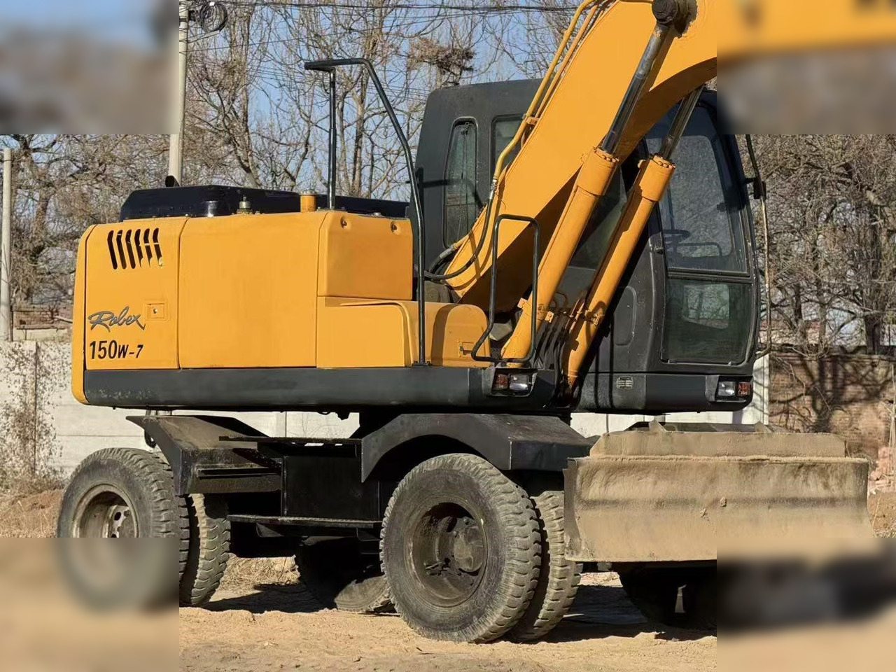 HYUNDAI ROBEX 150W-7A - Колісний екскаватор: фото 4 HYUNDAI ROBEX 150W-7A - Колісний екскаватор: фото 4