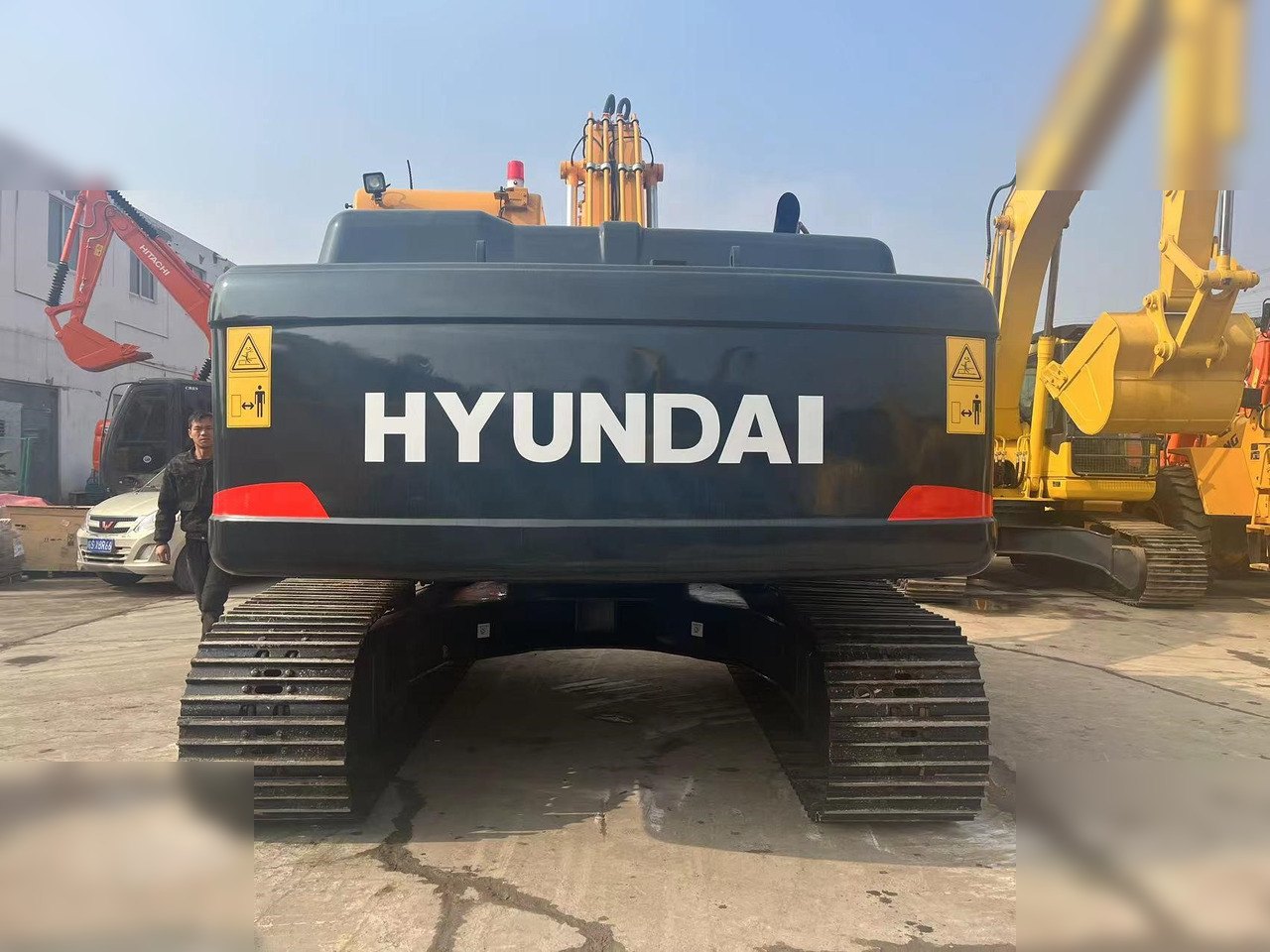 HYUNDAI ROBEX 220 LC-9S - Гусеничний екскаватор: фото 5 HYUNDAI ROBEX 220 LC-9S - Гусеничний екскаватор: фото 5