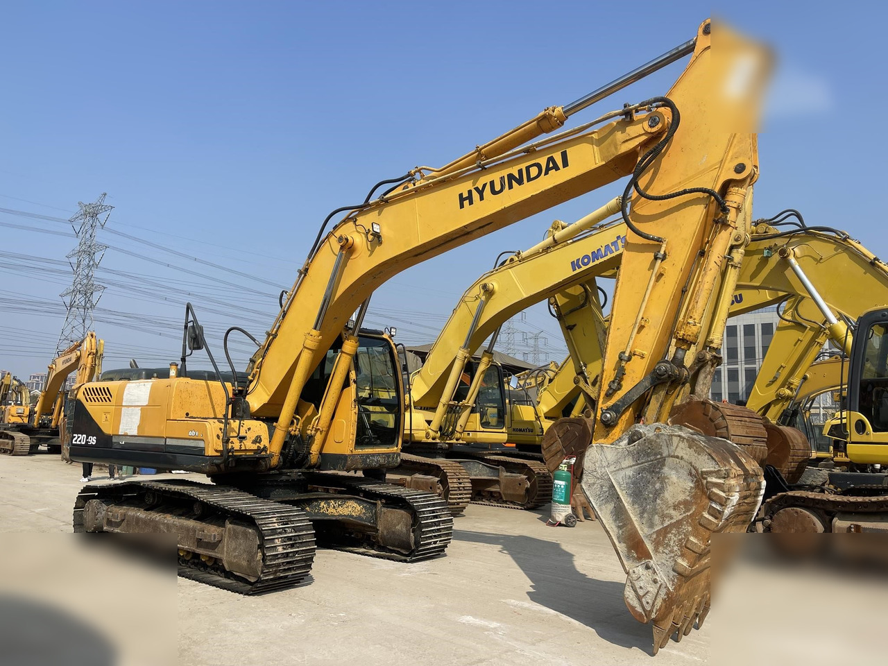 HYUNDAI ROBEX 220 LC-9S - Гусеничний екскаватор: фото 4 HYUNDAI ROBEX 220 LC-9S - Гусеничний екскаватор: фото 4