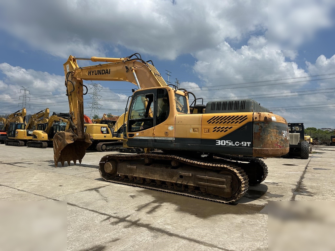 HYUNDAI ROBEX 305 LC-7 - Гусеничний екскаватор: фото 1 HYUNDAI ROBEX 305 LC-7 - Гусеничний екскаватор: фото 1