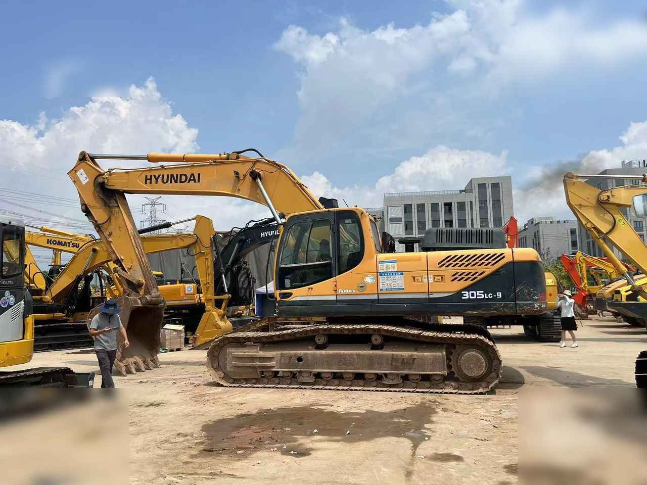 HYUNDAI ROBEX 305 LC-9S - Гусеничний екскаватор: фото 1 HYUNDAI ROBEX 305 LC-9S - Гусеничний екскаватор: фото 1