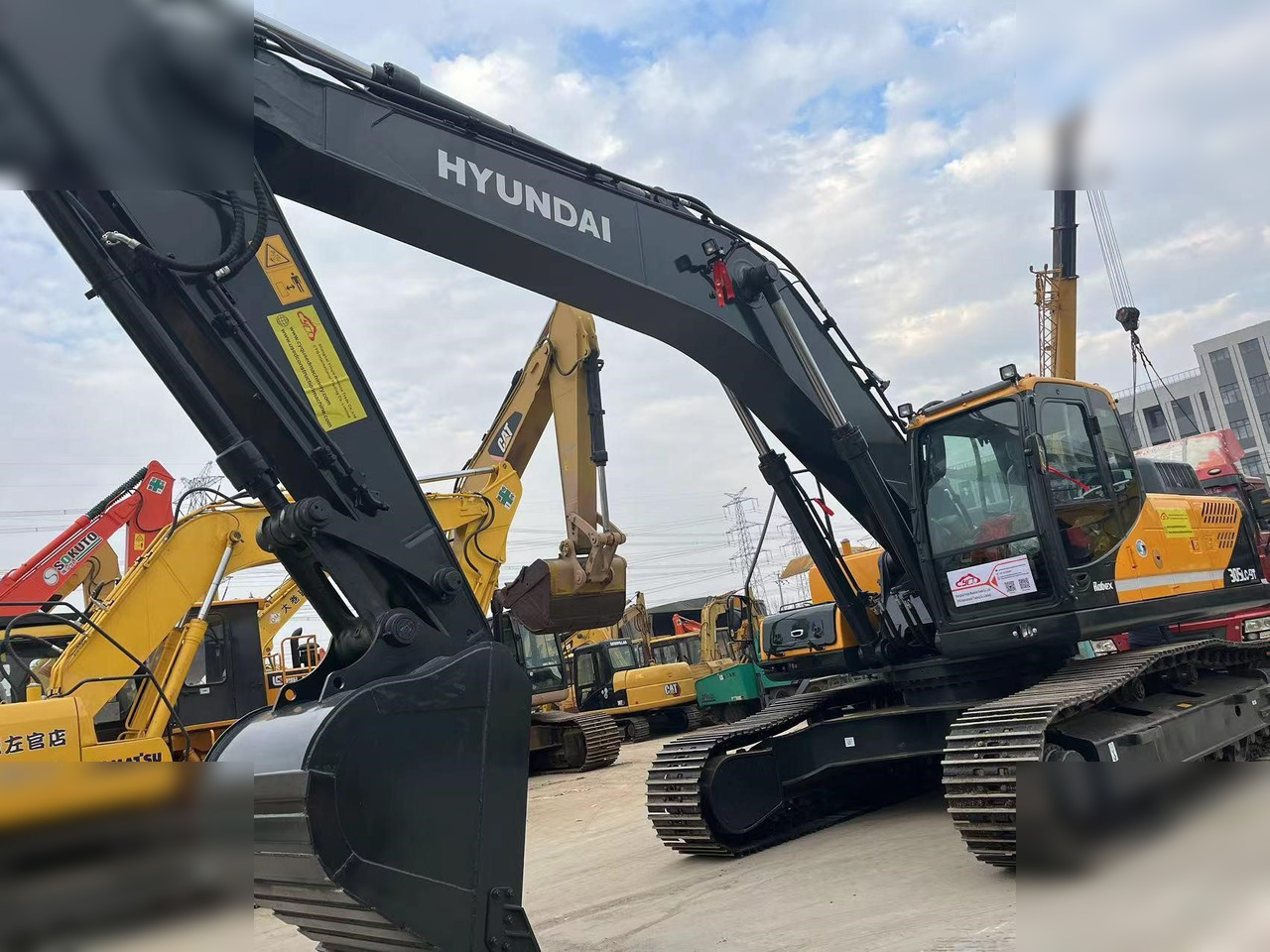 HYUNDAI ROBEX 305 LC-9T - Гусеничний екскаватор: фото 4 HYUNDAI ROBEX 305 LC-9T - Гусеничний екскаватор: фото 4
