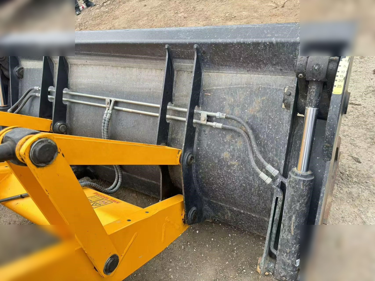 JCB 3CX - Екскаватор-навантажувач: фото 4 JCB 3CX - Екскаватор-навантажувач: фото 4